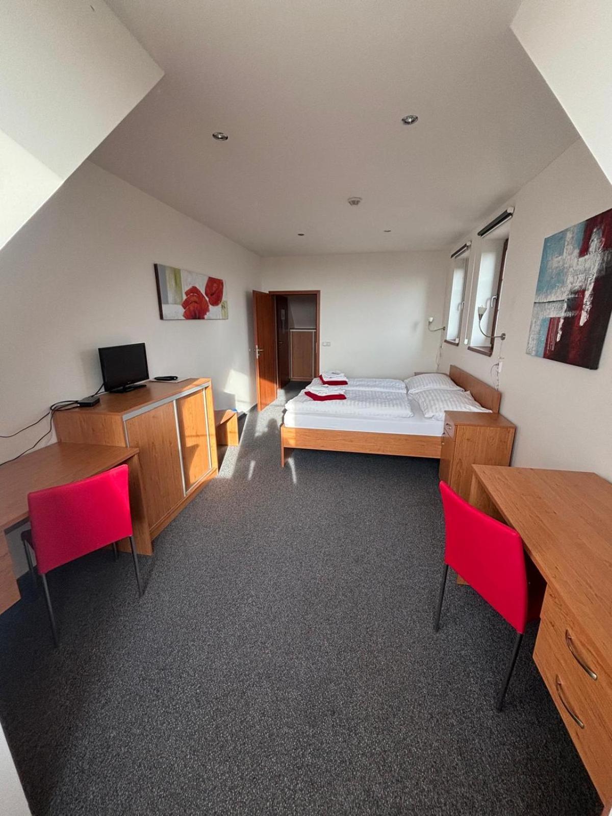 Sport Relax Hotel Na Kopecku Krinec Экстерьер фото
